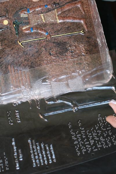 MOULAGE EN RESINE EPOXY DIRECTEMENT DANS LA PARTIE CREUSE DU   PLASTIQUE