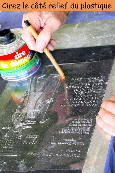  PASSER UN AGENT DE DEMOULAGE .